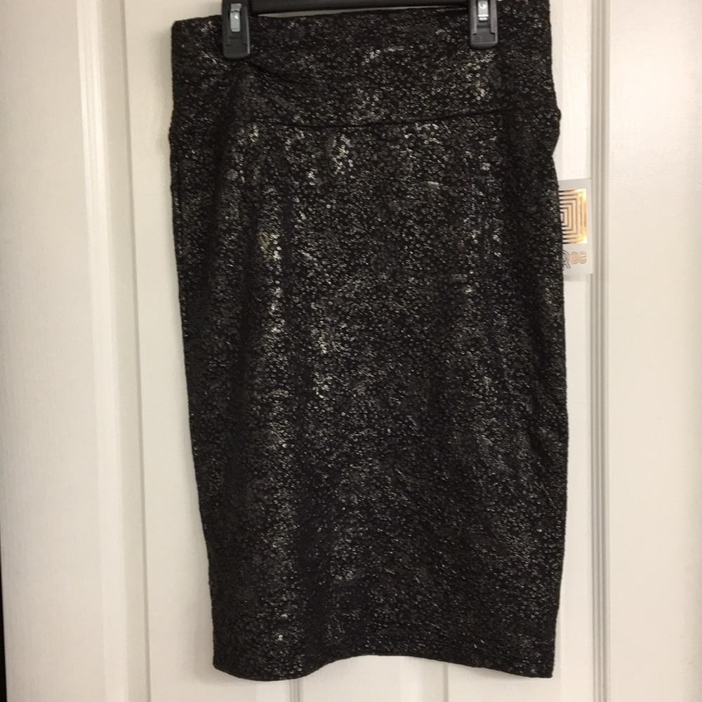 Elegant Black Cassie with Sequence